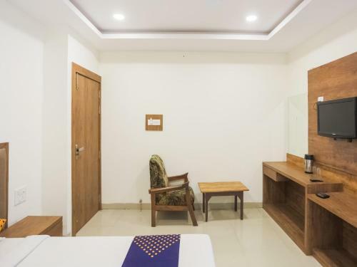 Spot On 79016 Hotel Siddhi Vinayak