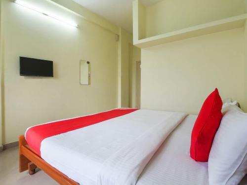 Hotel Oyo 76215 Royal Residency