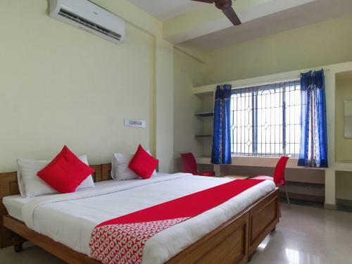 Hotel Oyo 76215 Royal Residency