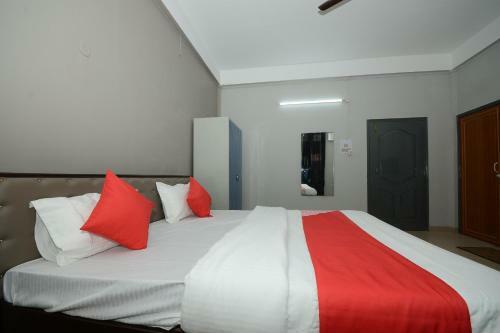 Oyo 28735 Hotel Gateway Tezpur