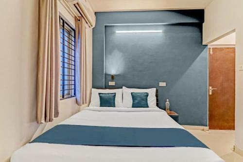 Hotel Oyo Silverkey Executive Stays 44246 Galaxy Inn