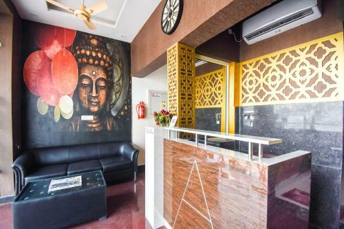 Oyo 70744 Hotel Atharv