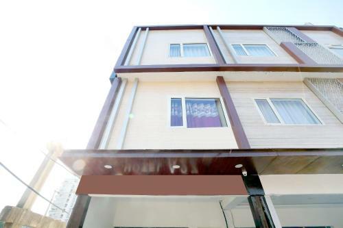 Oyo 40089 Hotel Star Highway