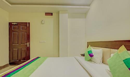 Treebo Trend Hotel Black Diamond
