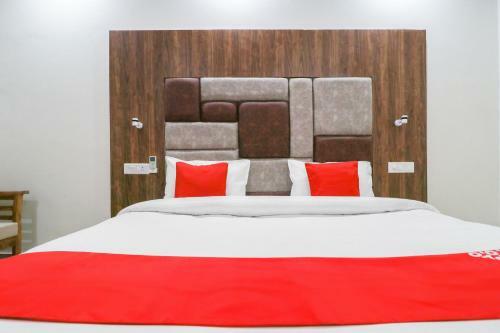 Oyo 72387 Hotel Ambani