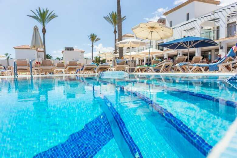 Hotel Broncemar Beach Suites