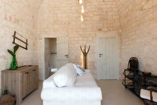 Helloapulia - Villa "i Trulli L'aia Di Cucumo"