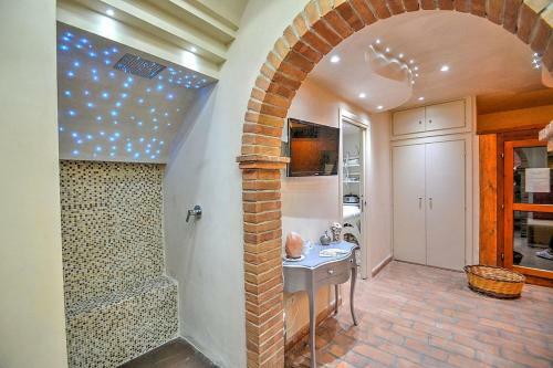 Fiordini Villa Sleeps 4 Pool Air Con Wifi
