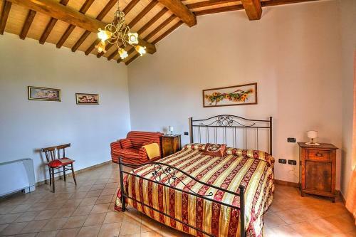 Fiordini Villa Sleeps 6 Pool Air Con Wifi