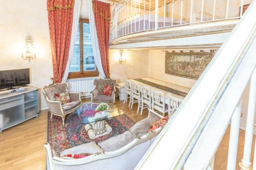 Apartamento Suite Medici Loft 6