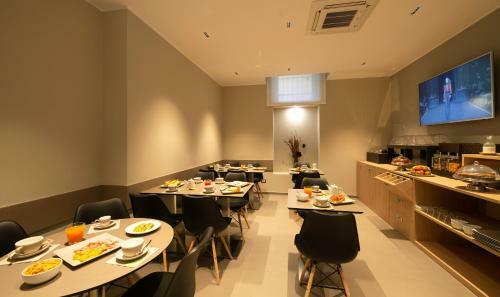 Hotel H21
