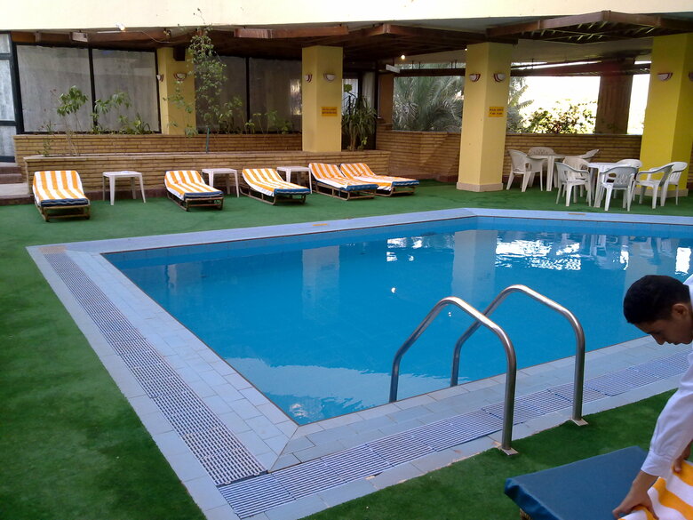Gaddis Luxor Hotel, Suites And Apartments