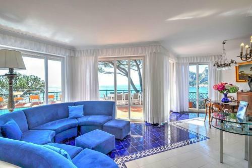Marina Del Cantone Villa Sleeps 14 Pool Air Con
