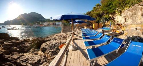 Sirenuse Villa Sleeps 8 Pool Air Con Wifi