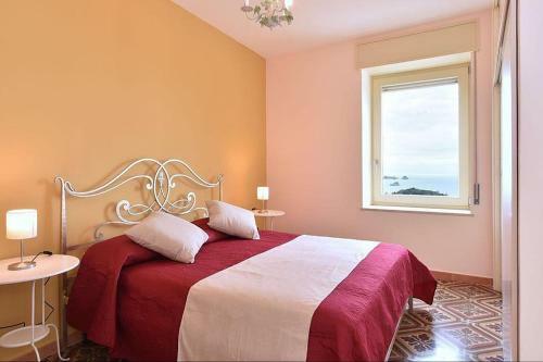 Coppetelle Holiday Home Sleeps 7 With Air Con