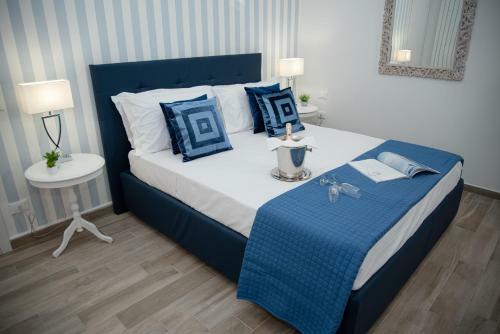 Hostal Porta Aragonese Luxury Rooms