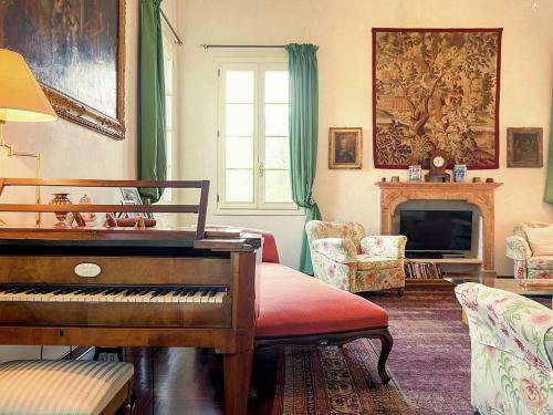 Piombino Dese Villa Sleeps 8 Pool Air Con Wifi