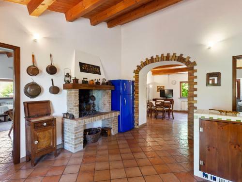 Traditional Villa In Varano With Private Garden
