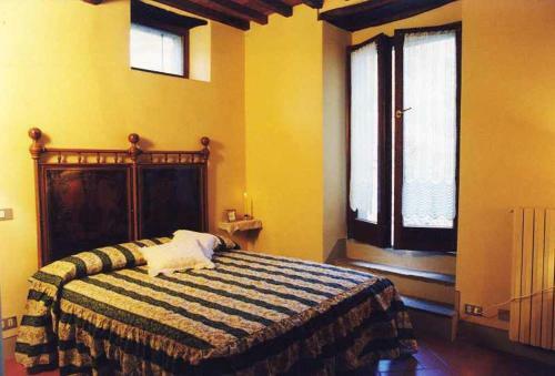 Polvano Apartment Sleeps 4 With Pool And Air Con