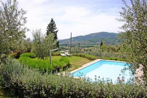 Polvano Apartment Sleeps 4 With Pool And Air Con