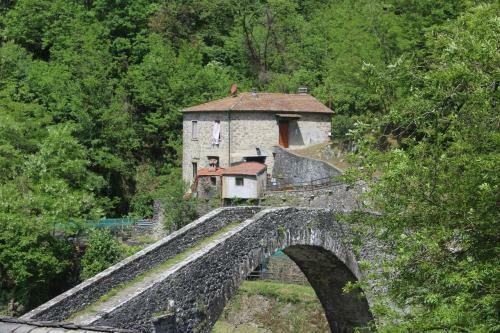 Agroturismo Societa' Agricola Lambure Srl