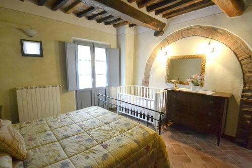 Pozzo Della Chiana Villa Sleeps 24 Pool Air Con