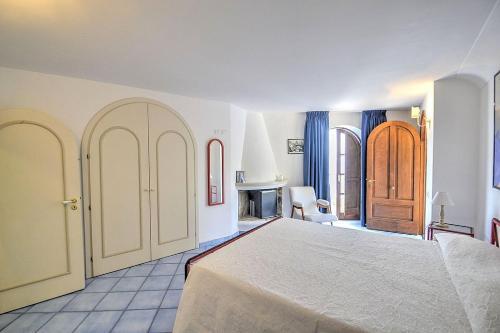 Praiano Villa Sleeps 10 Pool Air Con Wifi