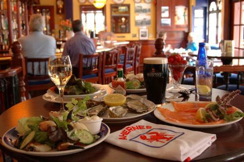 Hostal Aherne's Townhouse Hotel And Seafood Restaurant