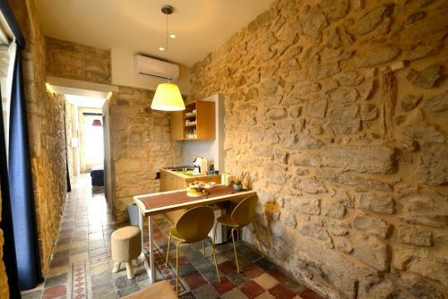 Ragusa Apartment Sleeps 2 Air Con Wifi