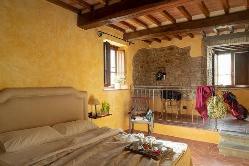 Rapale Villa Sleeps 20 With Pool And Air Con