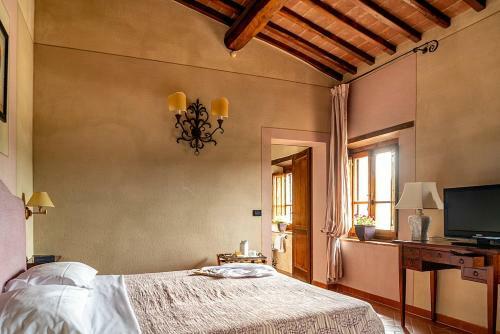 Rapale Villa Sleeps 20 With Pool And Air Con