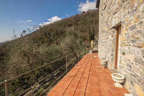 Villa Homes In Genoa - Charming Cottage