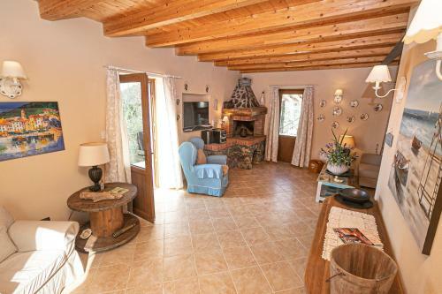 Villa Homes In Genoa - Charming Cottage
