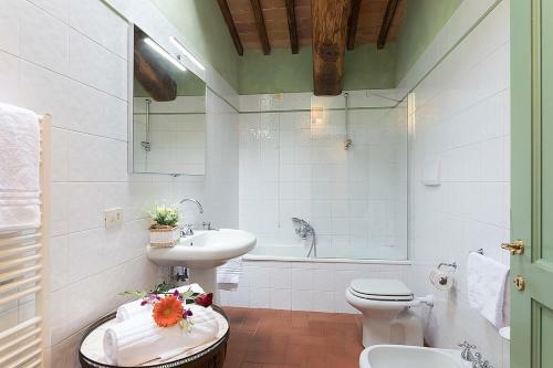 Campana Villa Sleeps 5 Pool Wifi