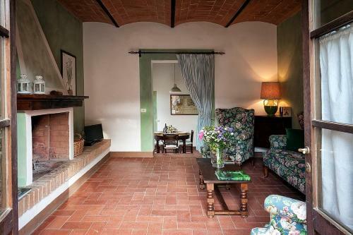 Campana Villa Sleeps 5 Pool Wifi