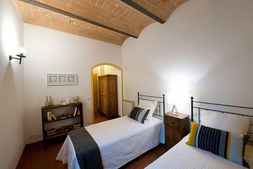 Campana Villa Sleeps 6 Pool Wifi