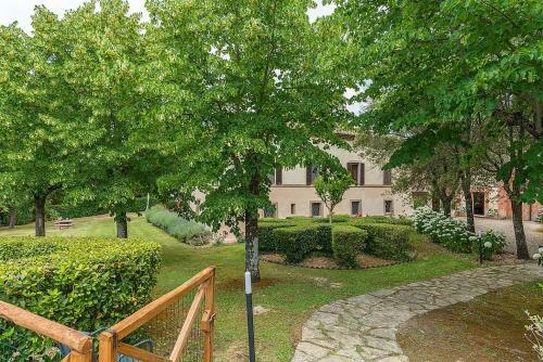 Campana Villa Sleeps 4 Pool Wifi