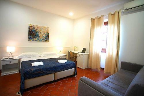Sanarica Villa Sleeps 12 With Pool And Air Con