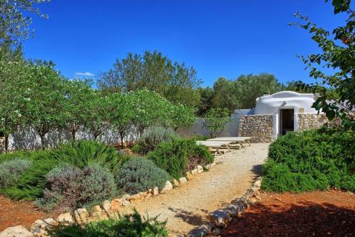 San Michele Salentino Villa Sleeps 6 Pool Air Con