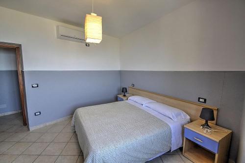 Santa Maria Villa Sleeps 6 Air Con Wifi