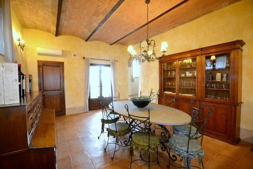 Ellerone Villa Sleeps 24 Pool Air Con Wifi