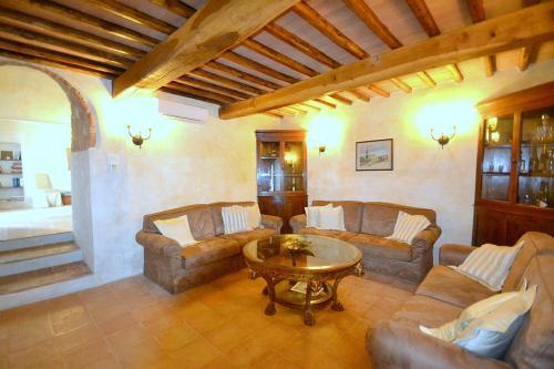 Ellerone Villa Sleeps 24 Pool Air Con Wifi