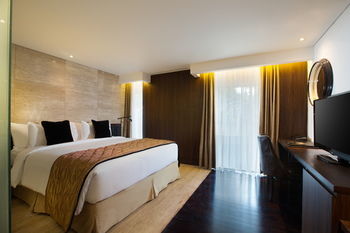 Hotel Golden Tulip Devins Seminyak