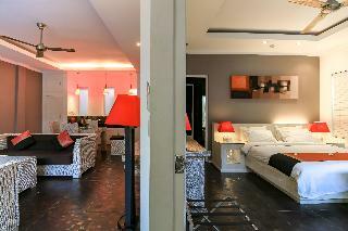 Hotel Aleesha Villas & Deluxe Suites
