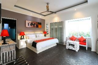 Hotel Aleesha Villas & Deluxe Suites