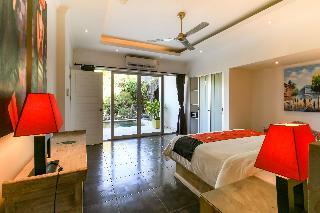 Hotel Aleesha Villas & Deluxe Suites