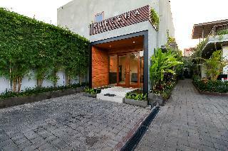 Hotel Aleesha Villas & Deluxe Suites