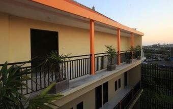 Hotel The Agung Residence