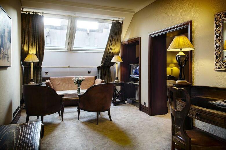 Hotel NH Collection Carlo IV