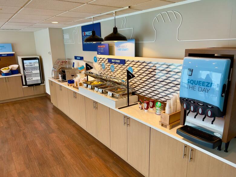 Holiday Inn Express Hotel & Suites Oldsmar
